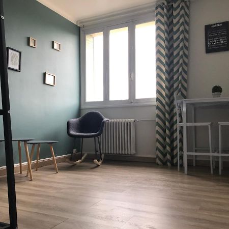 Bel Appartement Renove, Spacieux Et Lumineux Bourg-en-Bresse Ngoại thất bức ảnh